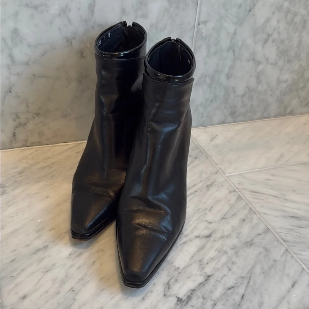 Stuart Weitzman Black Pointed Leather Ankle Booties